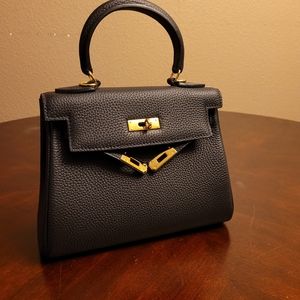 Handbagcrave 25cm Ava Black leather bag